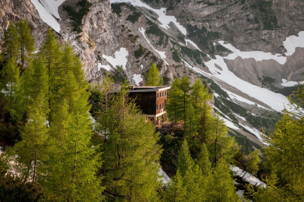 Kranjska koča na Ledinah_Foto Matjaž Sušnik