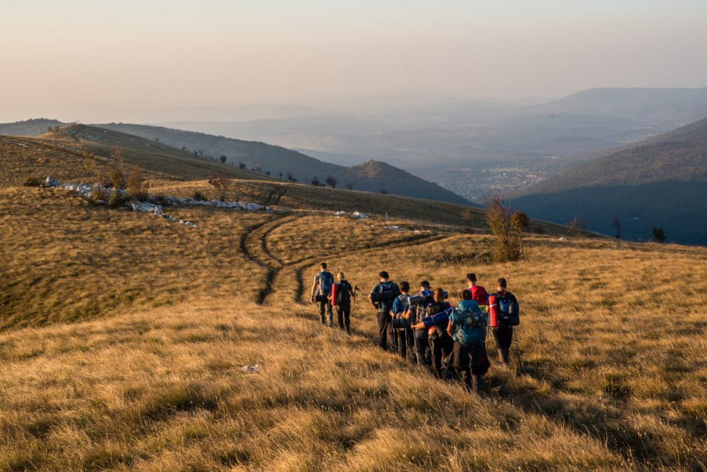 Pohod po Podgorskem krasu proti Goliču. Avtor: Matjaž Sušnik