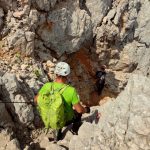 Sestop s Koroške Rinke po zavarovani plezalni poti na Ledine | foto: Janez Nastran